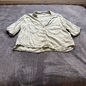 Zara Light Green Button-Up Shirt